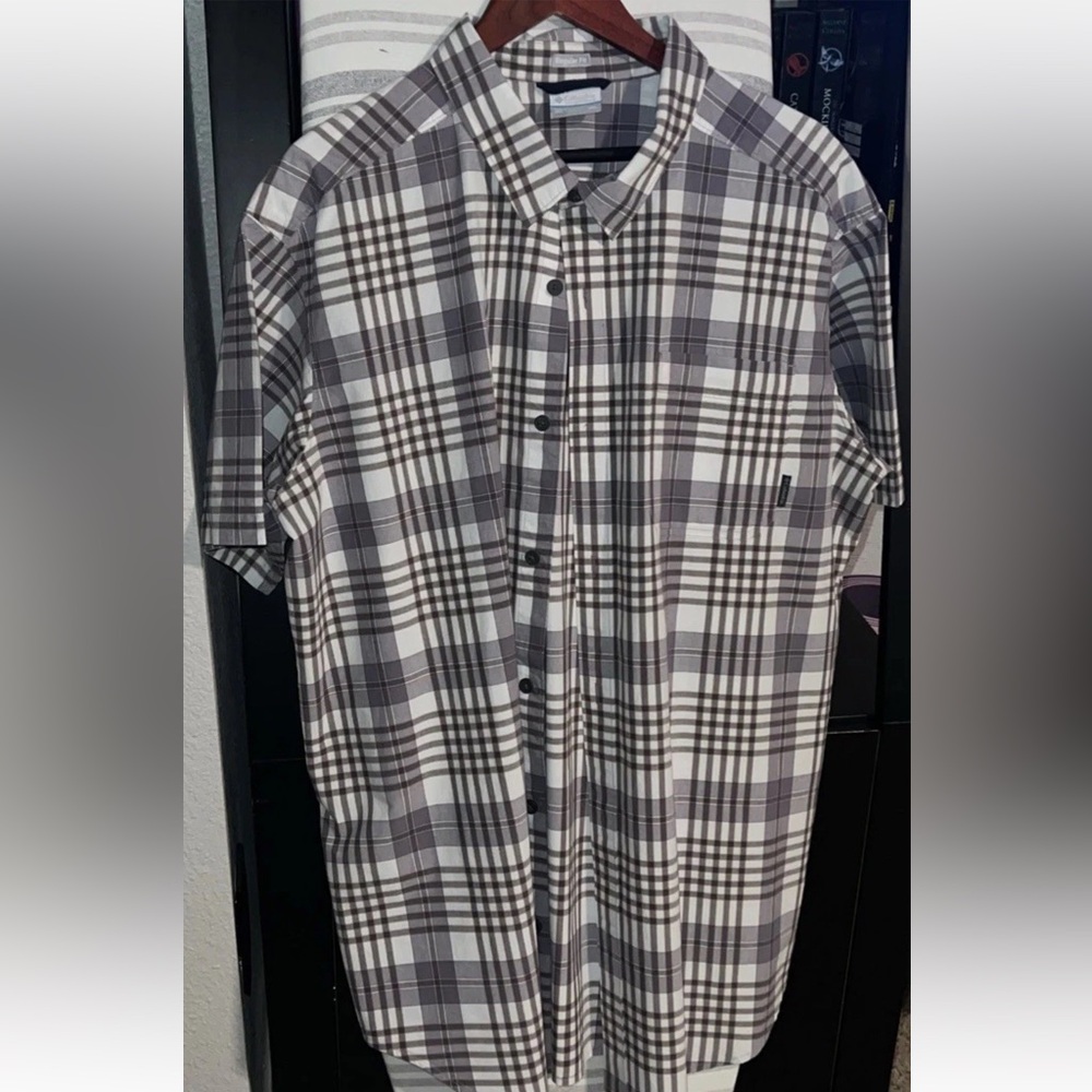 Columbia Shirt Men's Size XXL Short Sleeve Regular Fit Gray, White, Yellow